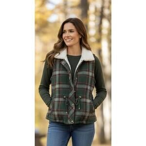 Maurices Ladies Plaid and Sherpa Outdoor Vest, Sz XL, Cozy and Stylish